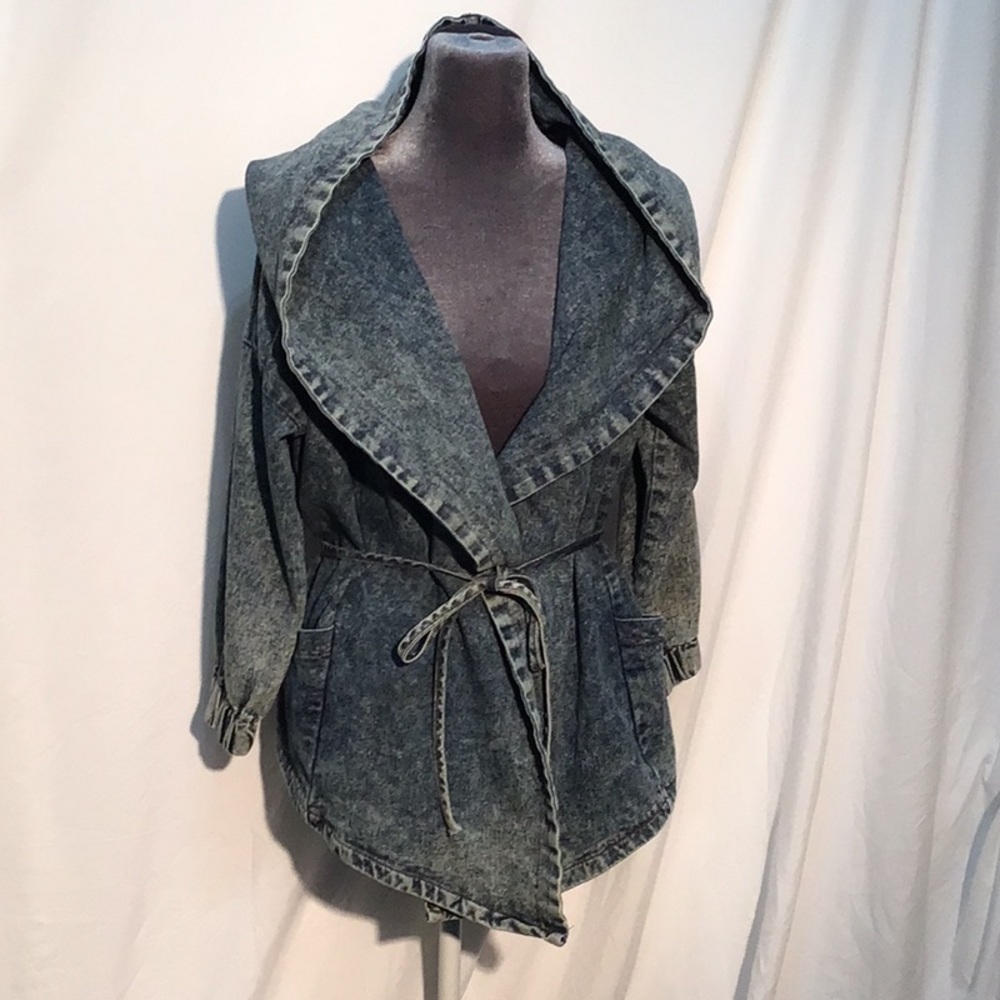 🌼Vintage🌼 acid washed denim jacket size small